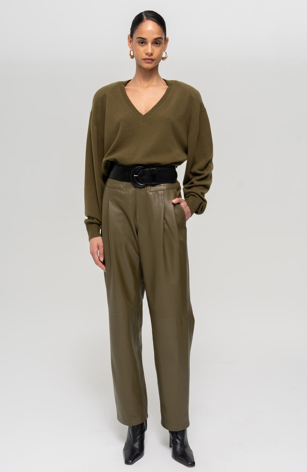 パンツ louren centerpress cocoon pants black IMG_096516_87838359-d116-4370-